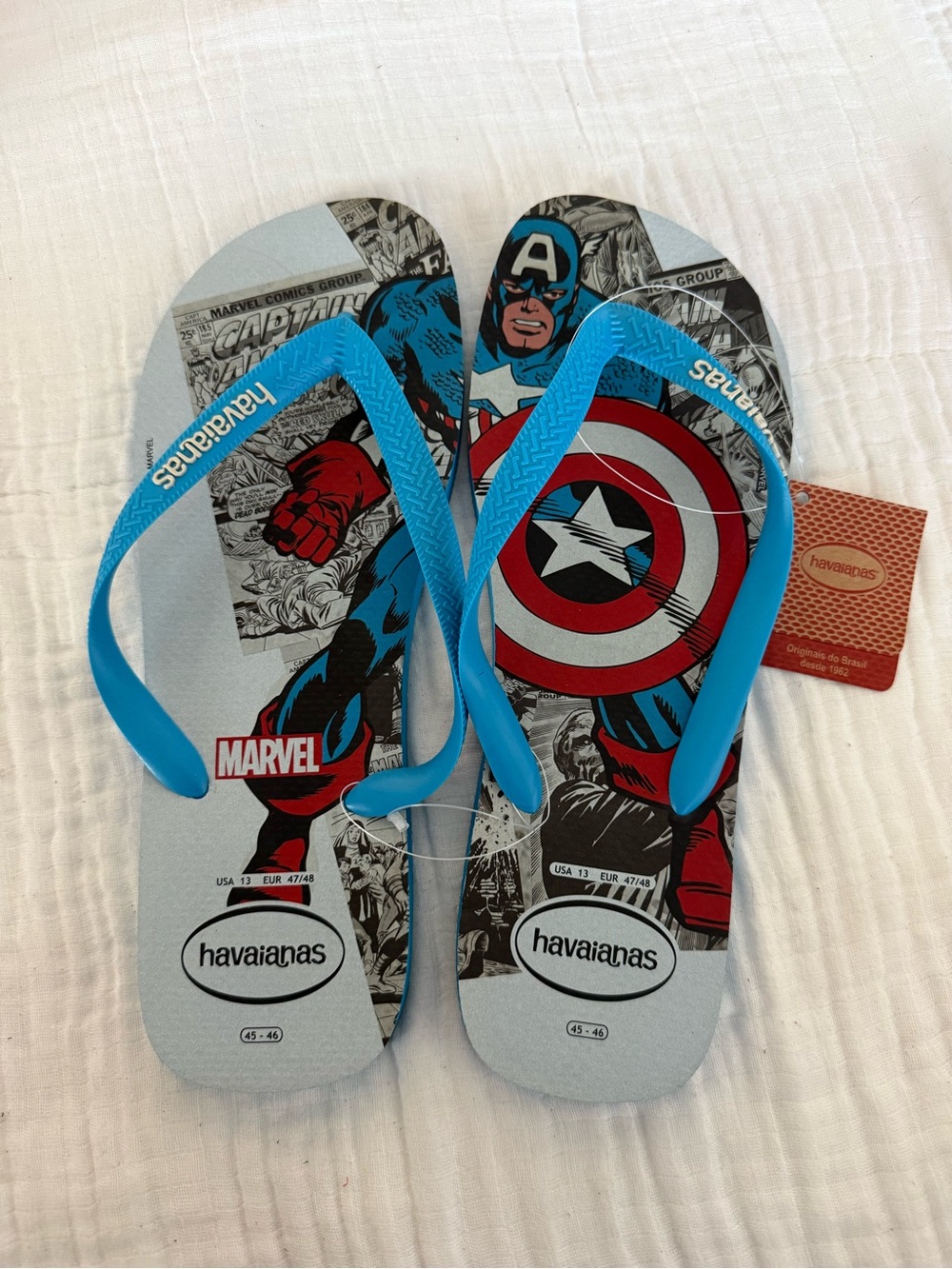 NWT Havaianas Top Marvel Classics Captain America Flip Flops Men’s Size 13